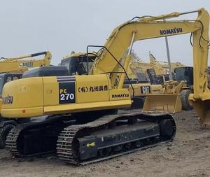 Excavatrice sur chenilles hydraulique Komatsu PC270 de 27 tonnes avec godet de terrassement, utilisée pour la construction et l'agriculture - Product Image 1