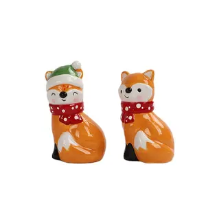 Natal Fox forma Handmade mão pintada cerâmica sal pimenta shaker conjunto de 2, feriado do Natal sal e pimenta Shaker