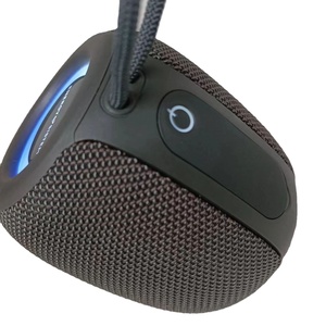 B21 <span class=keywords><strong>mini</strong></span> mới lạ 1200mAh có thể sạc lại pin di động hifi bass loa không dây với LED RGB nhấp nháy và AUX cho PC - Product Image 2