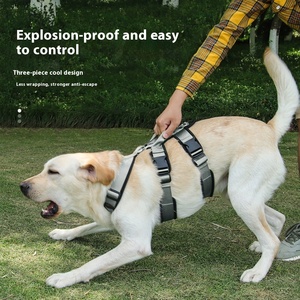 Eco-Friendly reflexivo poliéster Pet arnês botão encerramento grande cão anti-fuga arnês para médio grande porte canino - Product Image 2