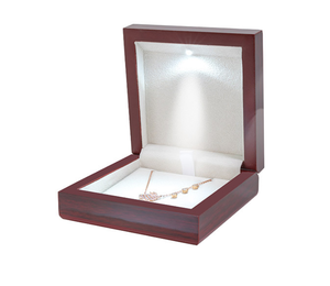 Wholesale Stock boite a collier en bois LED light Vintage luxury wooden necklace jewelry box