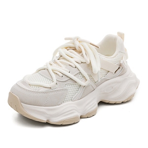 Zapatillas deportivas casuales de malla transpirable con suela gruesa para el verano 2026, que aumentan la altura, versátiles para uso diario y deportivo. - Product Image 1