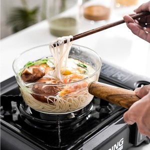 Casserole en verre borosilicate de haute qualité avec poignée en bois d'acacia pour nouilles instantanées et cuisson, grandes et petites tailles - Product Image 1