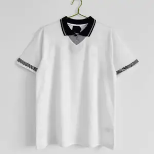 운동복 제조 업체 하이 퀄리티 블랙 화이트 축구 저지 100% 폴리에스터 축구 셔츠 클럽 복고풍 디자인 셔츠
