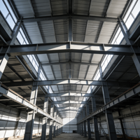 Atelier industriel à structure en acier robuste à grande portée avec fonctions de soudage et bâtiment d'entrepôt en acier