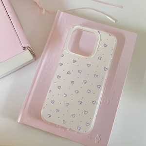 เคสสำหรับ iPhone 16 Pro Max ดีไซน์ใหม่สีขาว ลายหัวใจสีม่วงเพ้นท์ รูใหญ่ ป้องกันการกระแทก - Product Image 2