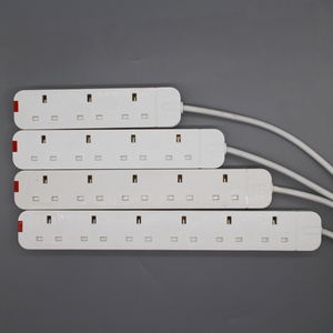 Saudi-Arabien <span class=keywords><strong>Kenia</strong></span> 3-Wege 3-fach Steckdosenleiste mit Schutzvorrichtung IP44 Zertifiziert 2500W - Product Image 4