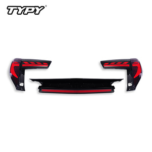 Conjunto de luces traseras LED TYPY para Toyota Innova 2016-2022 con intermitentes secuenciales - Product Image 2