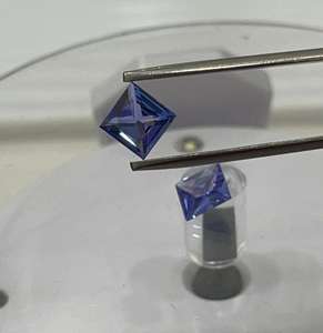 Qualité Superfine 8mm Hauteur Taille Libre Tanzanite Forme Carrée Princesse Coupe Cristal Bleu pour Colliers Loupe Propre Naturel - Product Image 4