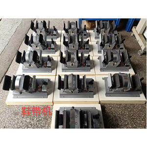 Machine pneumatique pour la fixation des lacets de chaussures - Product Image 2