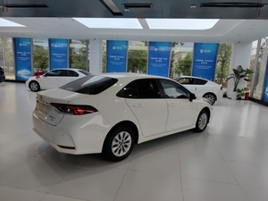 Se Aceptan <span class=keywords><strong>Pedidos</strong></span> Personalizados, Excelente Auto a Bajo Precio, <span class=keywords><strong>Corolla</strong></span> <span class=keywords><strong>2023</strong></span> 1.2t S-CVT Sedán Gasolina, Color Oscuro, 8 Bolsas de Aire, Techo Corredizo, En Excelentes Condiciones - Product Image 5