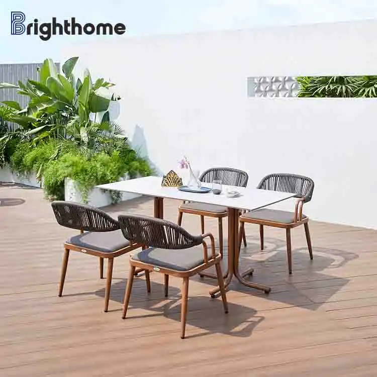 Bahçe mobilyaları alüminyum çerçeve Tpu Rattan otel yemek seti su geçirmez açık veranda masa ve sandalyeler için restoranlar