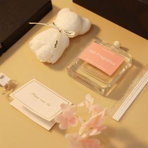 Premium Aromatherapy Gift Sets 5 Pcs <b>Reed</b> <b>Diffuser</b> Candle Set Luxury Home Fragrance Gifts <b>for</b> Christmas Valentine Wholesale - Product Image 2