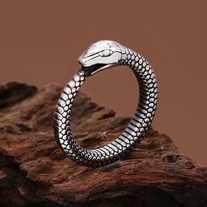 Yunnique-Anillo de cobra de acero inoxidable para hombre, diseño de animales, forma de serpiente, joyería de moda, regalo, talla 7, 8, 9, 10, 11, 12, 13 - Product Image 1