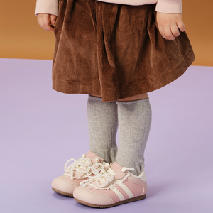 Chaussures décontractées minimalistes pour enfants - Baskets à lacets à semelle plate, baskets légères comme <span class=keywords><strong>des</strong></span> nuages, vêtements de sport polyvalents pour tous les jours - Product Image 2