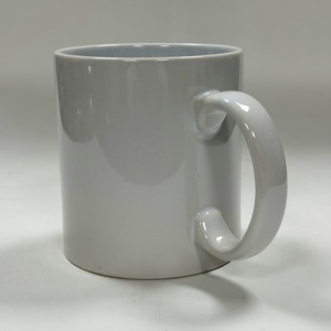 Taza de Café de Cerámica Blanca de Gran Capacidad de 20 oz, Estilo Americano, Apta para Lavavajillas y Microondas, Taza de Regalo Promocional - Product Image 5
