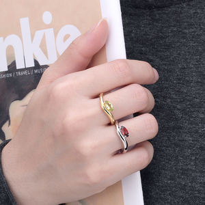 रोमांटिक रेट्रो गहने 925 मार्क्विज़ प्राकृतिक रत्न पेरीडोट पंजा ने वर्षगांठ उपहार के लिए ठीक अंगूठी - Product Image 1