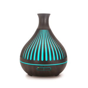 Diffuseur d'arômes à effet bois 400 ml, humidificateur ultrasonique avec lumière LED et télécommande pour usage domestique et commercial - Product Image 3