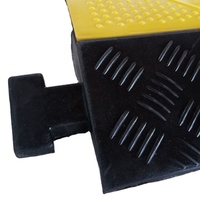 Protecteur de couverture de fil en PVC Rampe de protection de câble de sol à 2 canaux