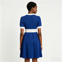 Robe tricotée femme bicolore bleu et blanc, ornée de strass, idéale pour les soirées et les tenues de sororité – Vente en gros usine