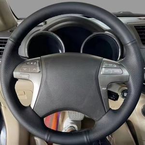 Cubierta especial para volante de cuero cosido a mano para <span class=keywords><strong>Toyota</strong></span> Highlander Senna Rayling <span class=keywords><strong>Corolla</strong></span> para interiores de fibra de carbono - Product Image 3