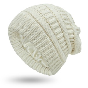 Sang Trọng Skully Satin Lót Beanie Tùy Chỉnh Thêu Vá Biểu Tượng Phụ Nữ Mùa Đông Hat Bán Buôn Trống Beanie Mũ Với Satin Lót - Product Image 6