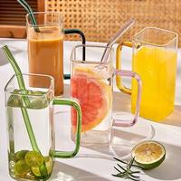 Nouveau 2023 Mug de Boisson Carré Personnalisé de 400ml, Verre Transparent Résistant à la Chaleur pour Bière et Boba, Gobelet Réutilisable avec Poignée Colorée