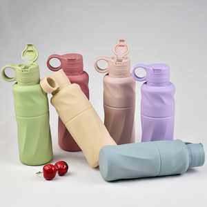 Botella de Agua Deportiva de Silicona Ecológica, Libre de BPA, Personalizada, a Prueba de Fugas para Niños, 600 ml, con Tapa de Paja Abatible, Apta para Lavavajillas y Segura para Alimentos - Product Image 3
