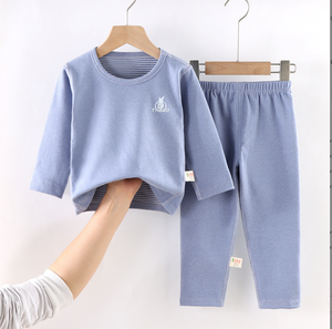 Fourniture directe par le fabricant d'ensembles de sous-vêtements thermiques pour enfants en <span class=keywords><strong>velours</strong></span> allemand de couleur unie, de vêtements pour la maison et de pyjamas sans couture - Product Image 4