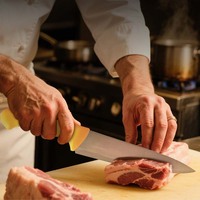 Accessoires de cuisine commerciaux industriels à faible quantité minimale de commande Poignée ergonomique NSF Acier inoxydable Couteau à désosser incurvé de cuisine de 6 pouces