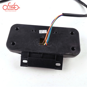 Feu arrière LED direct d'usine 12V <span class=keywords><strong>avec</strong></span> système d'éclairage de cadre de <span class=keywords><strong>plaque</strong></span> d'immatriculation pour motos Load King Iron Bull Road Dominator - Product Image 5