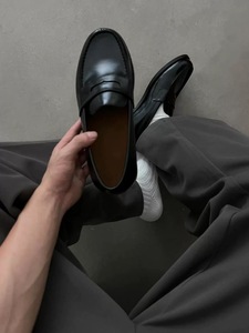 Chaussures habillées décontractées unisexes tendance britanniques avec logo personnalisé, à enfiler, bout rond, style Derby, mocassins pour hommes - Product Image 4