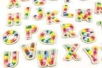Patchs de vêtement à la mode Top qualité 3 M bâton de colle sur le support 3D gonflé arc-en-ciel couleur broderie Alphabet anglais lettre patchs