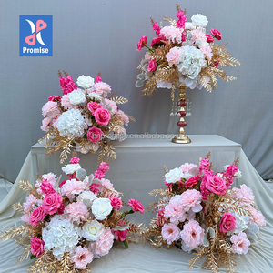 การจัดดอกไม้สีชมพูสำหรับตกแต่งเวทีงานเลี้ยงงานแต่งงานที่สัญญา - Product Image 1