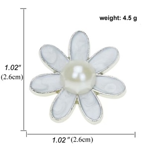 Großhandel Bulk Custom Design Weiche Emaille Blume für Anstecknadel vergoldet Metall Logo - Product Image 6