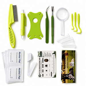 Kit Durevole 16 in 1 per la Rimozione di <span class=keywords><strong>Zecche</strong></span> per Cani e Gatti con Pinzette LED, Ganci, Pettine e Scheda Identificativa per <span class=keywords><strong>Zecche</strong></span> per Uso Esterno e Domestico - Product Image 1