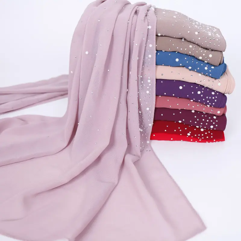 2024 महिलाओं के लिए हॉट सेलिंग सिंगल कलर हॉट लॉन्ग स्कार्फ उच्च गुणवत्ता वाले फैशन ज्वेलरी डायमंड पर्ल शिफॉन हिजाब स्कार्फ