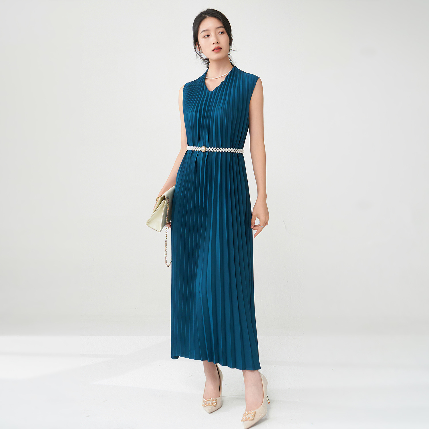 open lace back dress Nena - Pleated Dress