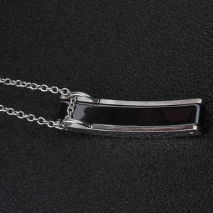 Collar con Colgante de Cerámica Facetada Negra de 7mm, Diseño Geométrico, Cadena de Acero de Titanio para Mujer, Joyería de Regalo - Product Image 3