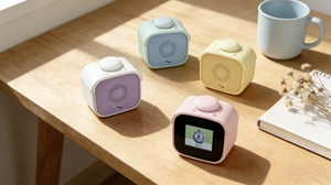 Reloj Despertador con IA y Pantalla a Color de 2.4 Pulgadas, Batería Recargable de 1800mAh, de Plástico, para Edades de 8 a 13 Años - Product Image 2