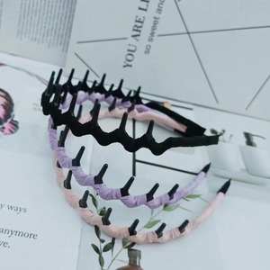 Diadema de tela ondulada con dientes antideslizantes, plegable, para mujer, uso diario, corona alta, tela, hecha a mano, color sólido - Product Image 3