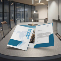 Brochure personnalisée A4 à couverture rigide avec design de proposition sur une page dorée, papier couché, plastification, dossier de présentation