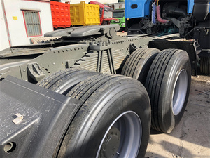 รถบรรทุกหัวลากมือสอง Sinotruk Euro2 ดีเซล 6x4 พวงมาลัยซ้าย HOWO 10 ล้อ รับน้ำหนัก 21-30 ตัน 371 แรงม้า กล้องมองหลัง 360 องศา - Product Image 6