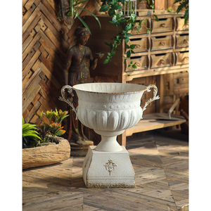 Grand pot de fleurs en fer blanc de style français antique, décoration de jardin classique européenne - Product Image 4