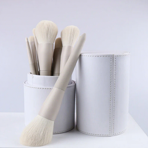 Nouvel ensemble de pinceaux de maquillage personnalisés à manche en <span class=keywords><strong>bois</strong></span> de 10 pièces avec pinceau plat et pinceau correcteur pour l'application sur le visage - Trousse de beauté pour femmes - Product Image 6