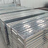 Materiales de Construcción para Fábricas: Andamios de Placas Metálicas Galvanizadas, Andamios de Pasarelas, Andamios de Plataformas de Acero, Peldaños de Acero