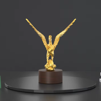 Statue de Pégase en métal personnalisée trophée de cheval volant avec article d'anniversaire d'entreprise thème animal ornements de bureau technique de coulée