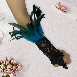 Guanti a uncino per carnevale, con piume di pollo soffici, doppio uso, coprigambe a forma di gamba di ragno, stile gotico scuro punk, anelli per piedi artigianali - Product Image 3