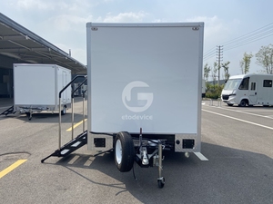 Remolque de Baño Móvil Posmoderno Glory con Panel Sándwich, Diseño Portátil Ecológico sobre Ruedas para Eventos al Aire Libre y Parques - Product Image 3
