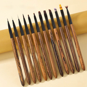 Ensemble de pinceaux à ongles en bois de santal pour le traçage, la peinture florale, le gel UV et le dégradé, pour l'art de la manucure - Product Image 1
